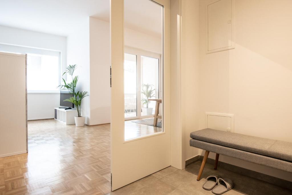 City-Apartment Neubaugasse room 4